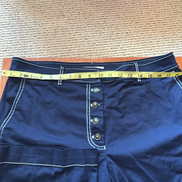 LOFT navy blue wide leg pants.Button front. Accent white stitching.Size 14Mcurvy - Picture 7 of 11